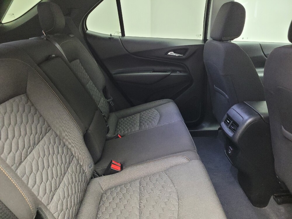 2020 Chevrolet Equinox in Eastpointe, MI 48021 - 18132771 19