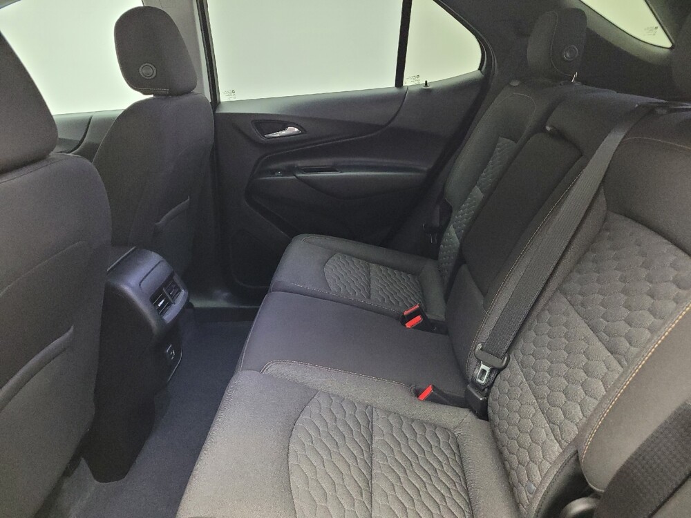 2020 Chevrolet Equinox in Eastpointe, MI 48021 - 18132771 18