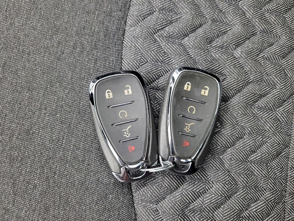 2023 Chevrolet Equinox in Eastpointe, MI 48021 - 18132772 32