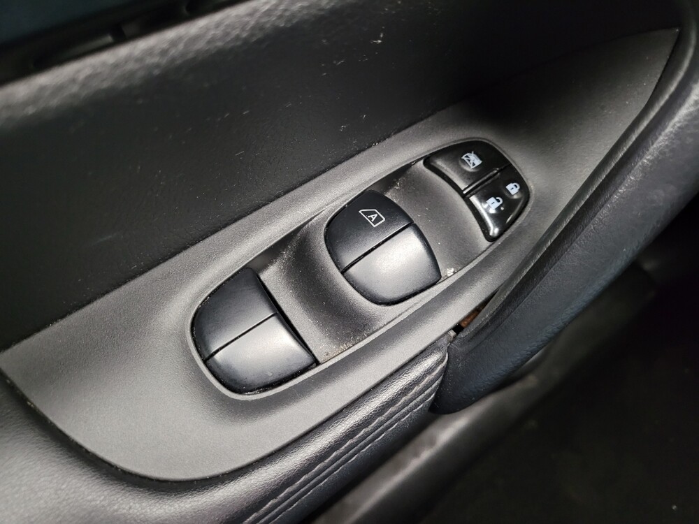 2021 Nissan Rogue Sport in Eastpointe, MI 48021 - 18132773 27