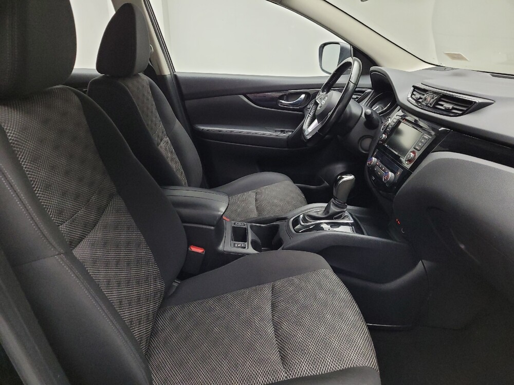 2021 Nissan Rogue Sport in Eastpointe, MI 48021 - 18132773 21