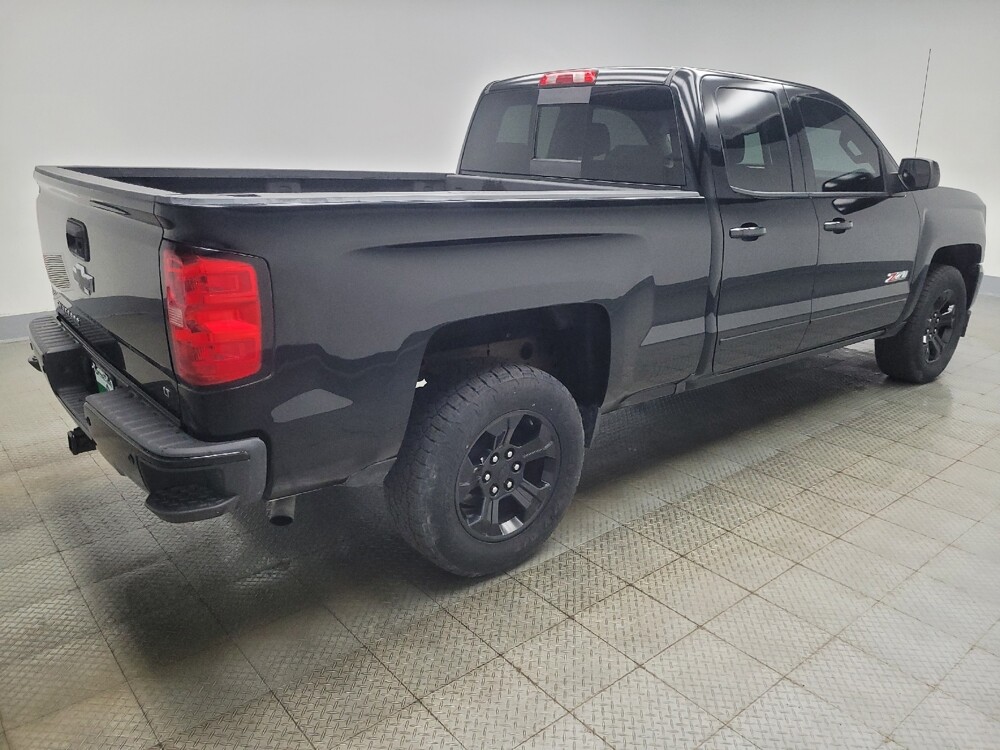 2016 Chevrolet Silverado 1500 in Indianapolis, IN 46222 - 18132777 10