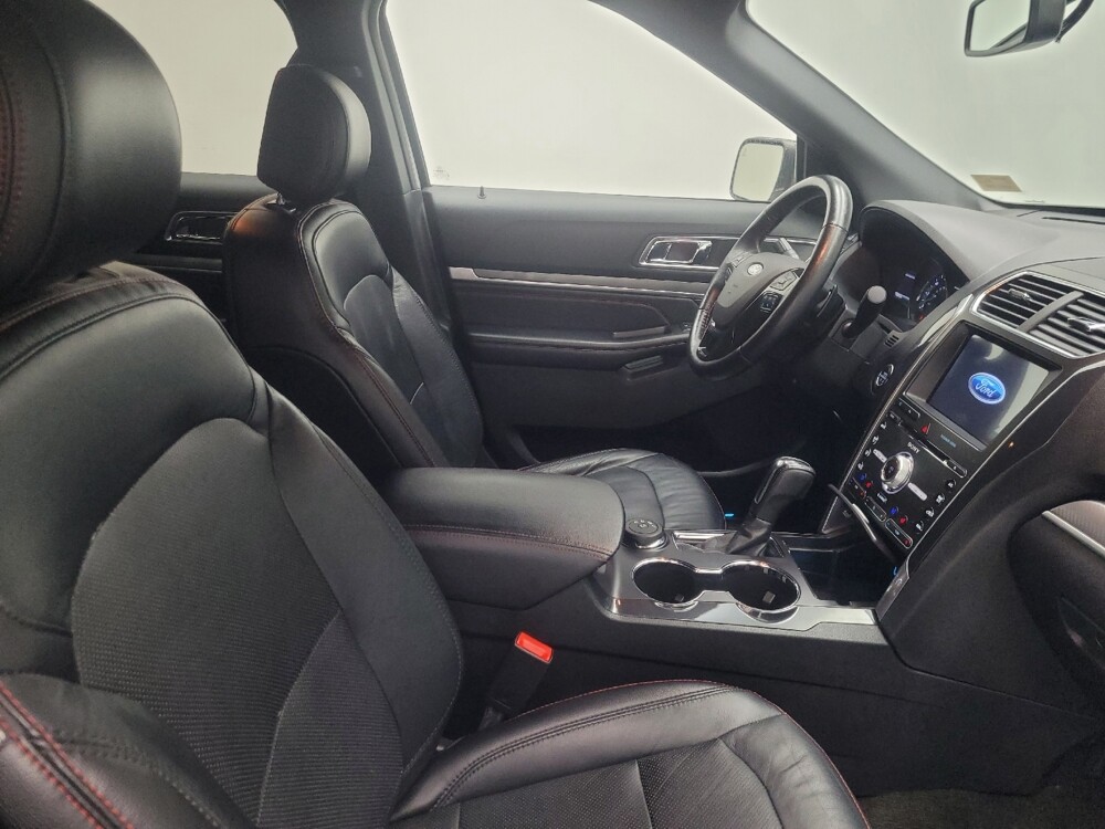 2017 Ford Explorer in Highland, IN 46322 - 18132778 21