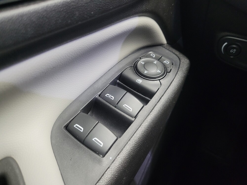 2020 Chevrolet Equinox in Ft Wayne, IN 46805 - 18132781 27