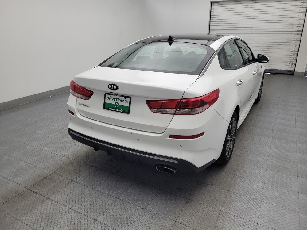 2019 Kia Optima in Greenville, SC 29607 - 18132782 7