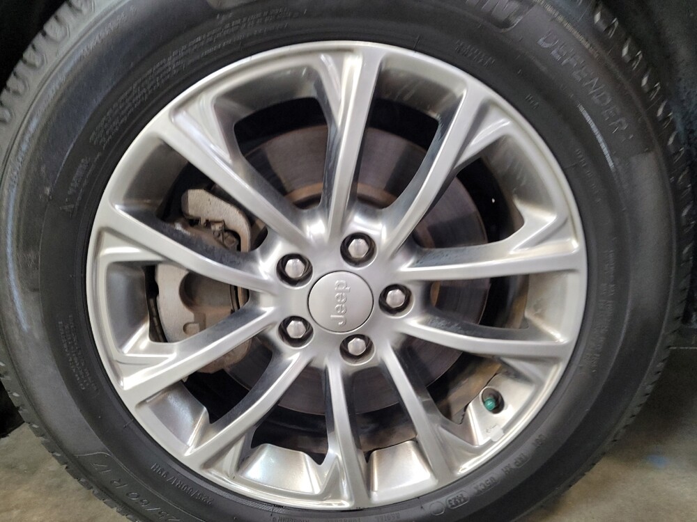 2019 Jeep Cherokee in Montclair, CA 91763 - 18132787 31