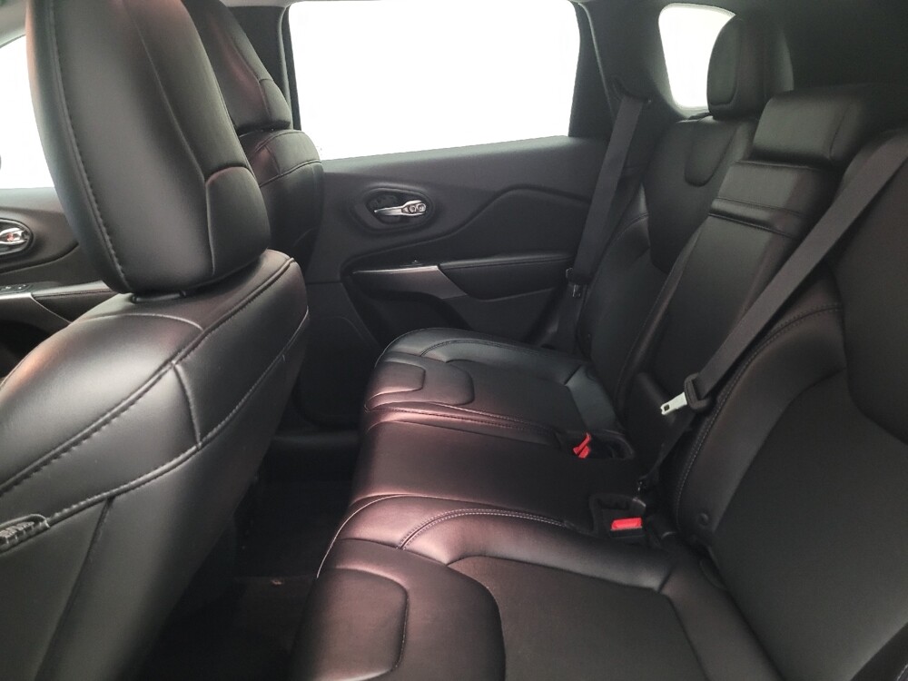2019 Jeep Cherokee in Montclair, CA 91763 - 18132787 18