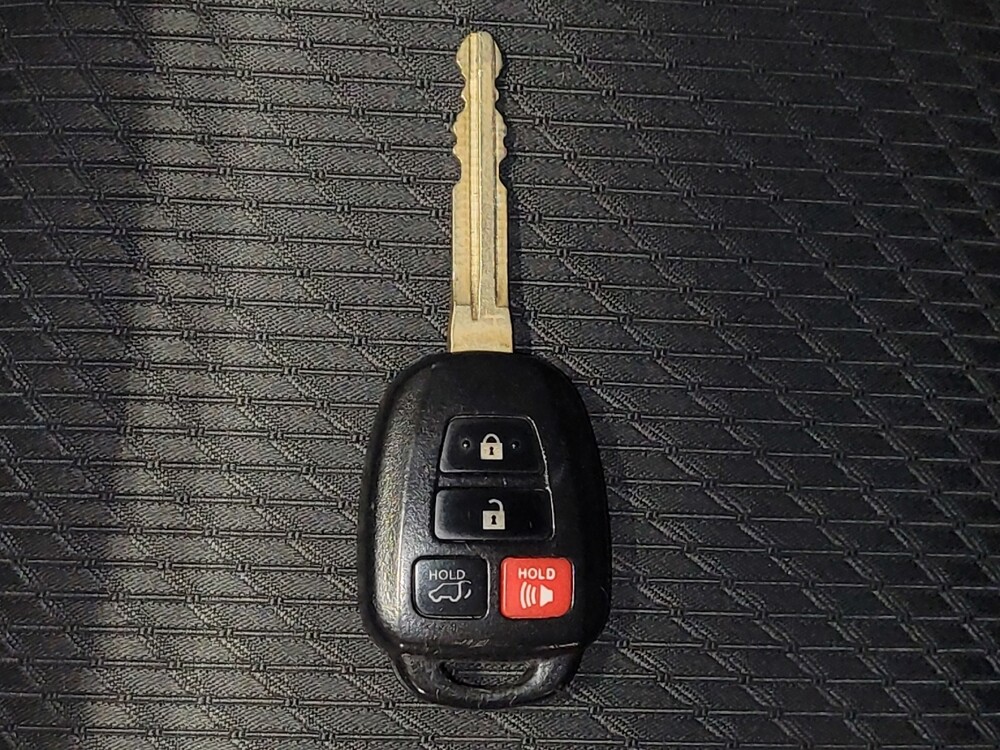 2019 Toyota Highlander in Kissimmee, FL 34744 - 18132798 32