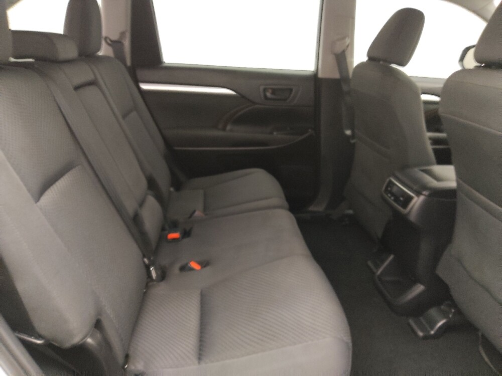 2019 Toyota Highlander in Kissimmee, FL 34744 - 18132798 19