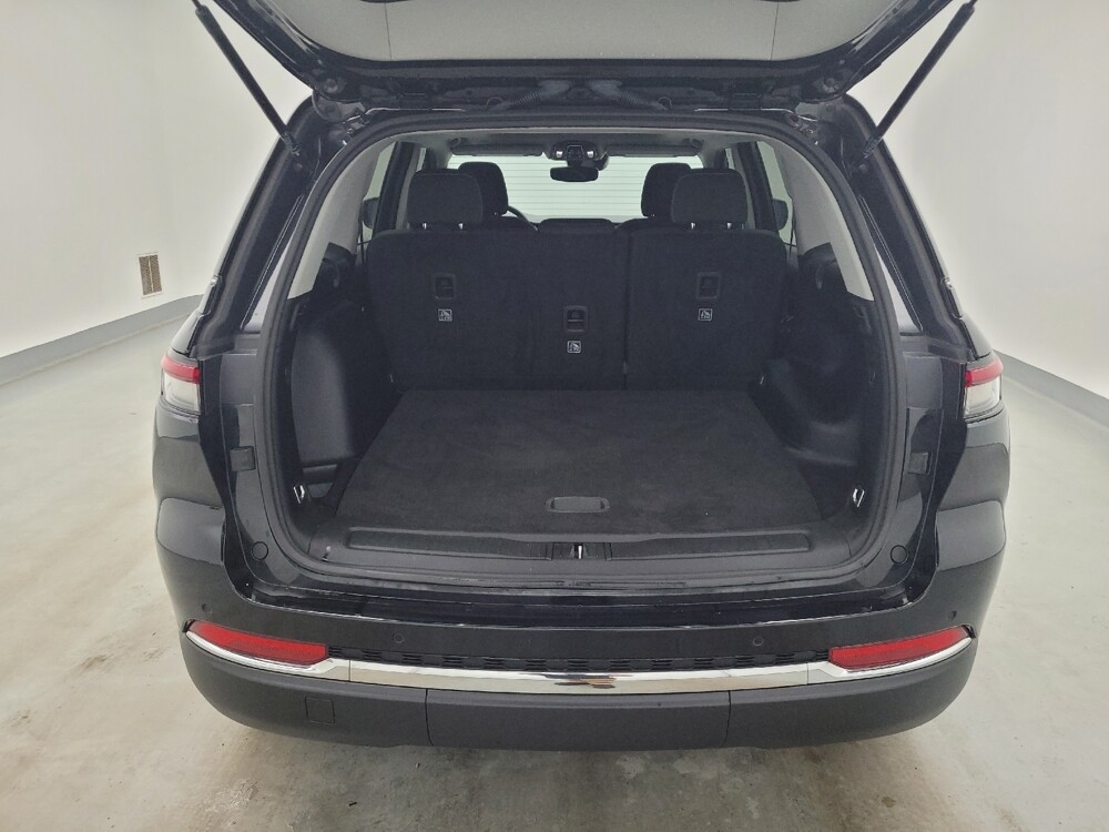 2023 Jeep Grand Cherokee in Columbus, OH 43228 - 18132801 29