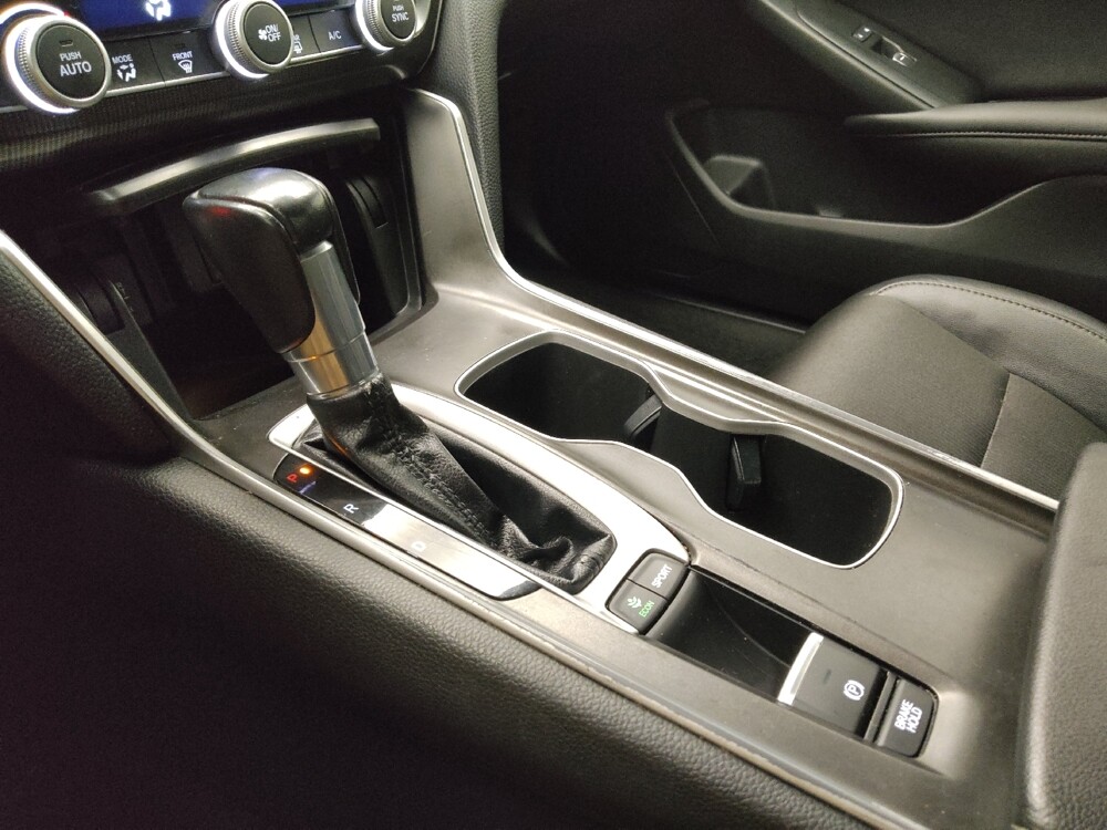 2019 Honda Accord in Midlothian, IL 60445 - 18132802 26