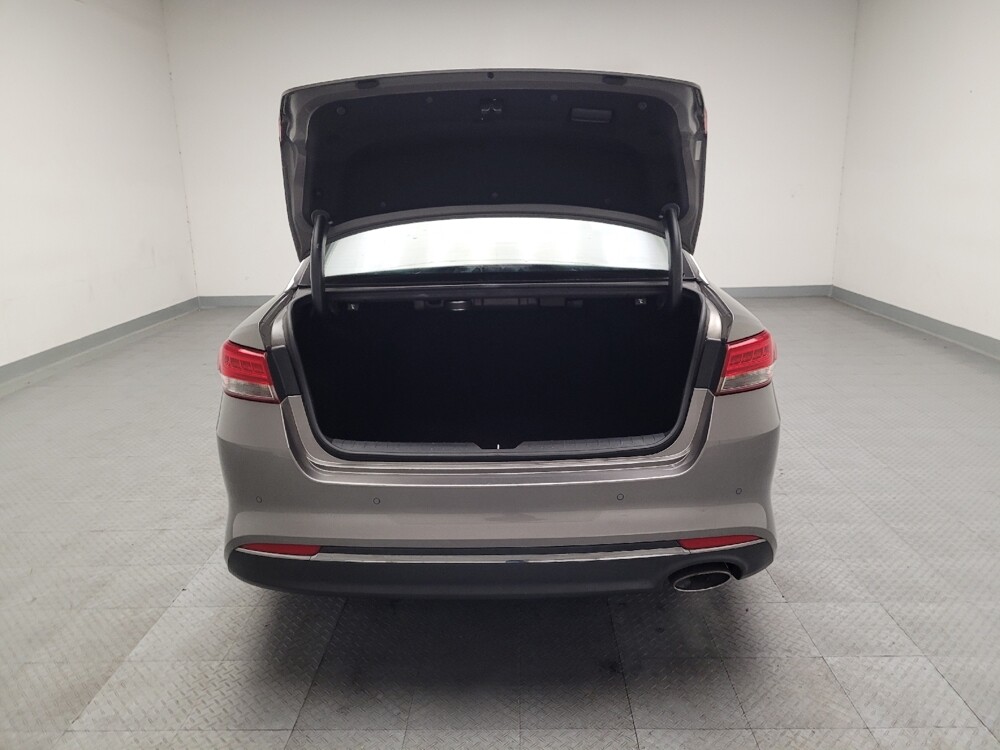 2018 Kia Optima in Torrance, CA 90504 - 18132803 29