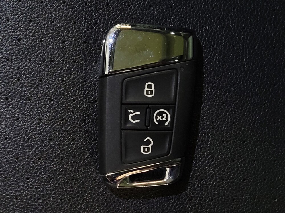 2021 Volkswagen Atlas in Jacksonville, FL 32210 - 18132806 32