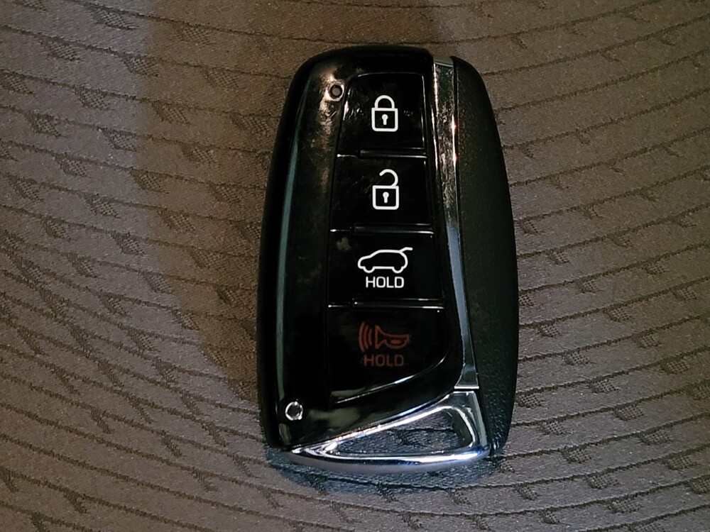 2018 Hyundai Santa Fe in Jacksonville, FL 32210 - 18132811 32