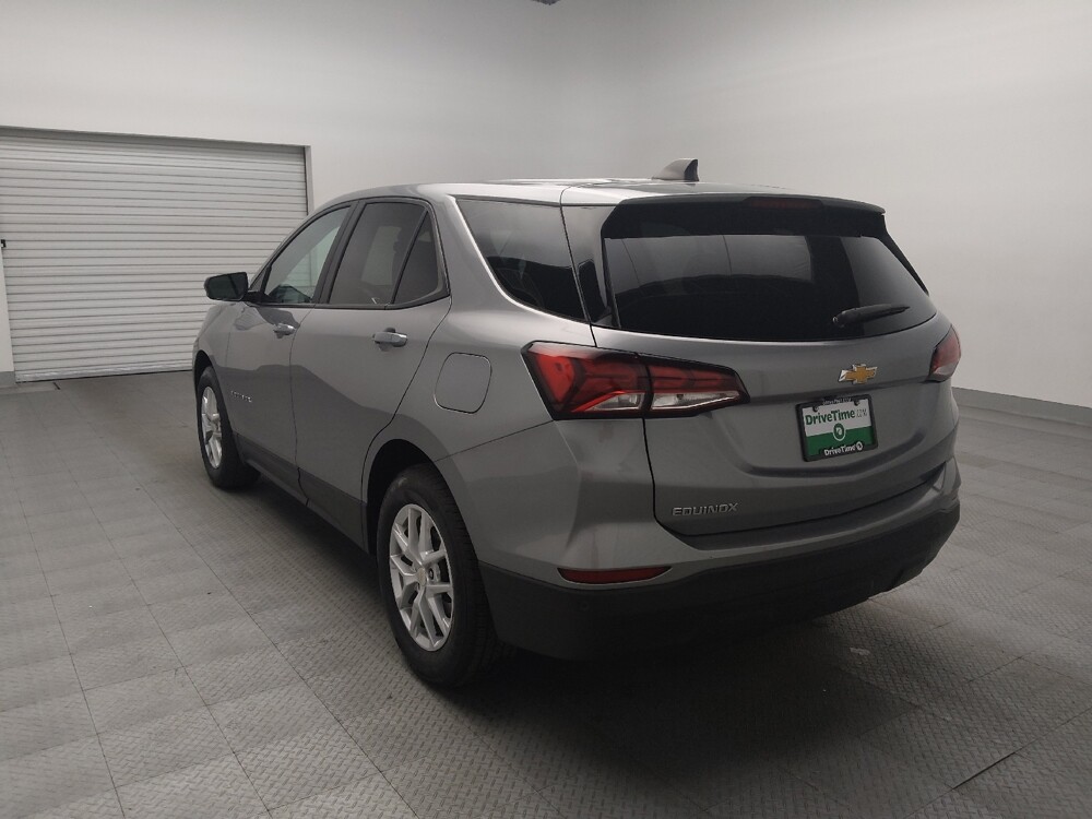 2024 Chevrolet Equinox in Arlington, TX 76011 - 18132815 5