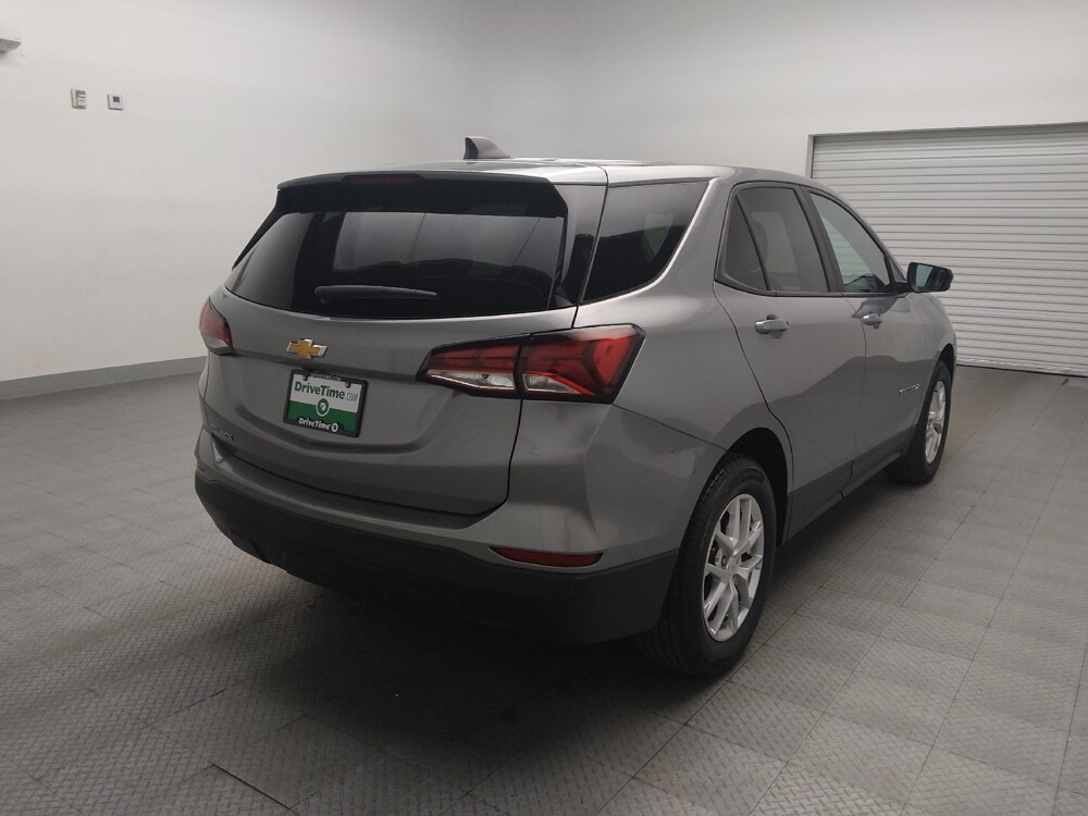 2024 Chevrolet Equinox in Arlington, TX 76011 - 18132815 9
