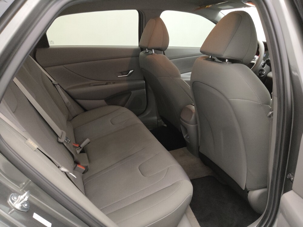 2024 Hyundai Elantra in Independence, MO 64055 - 18132817 19