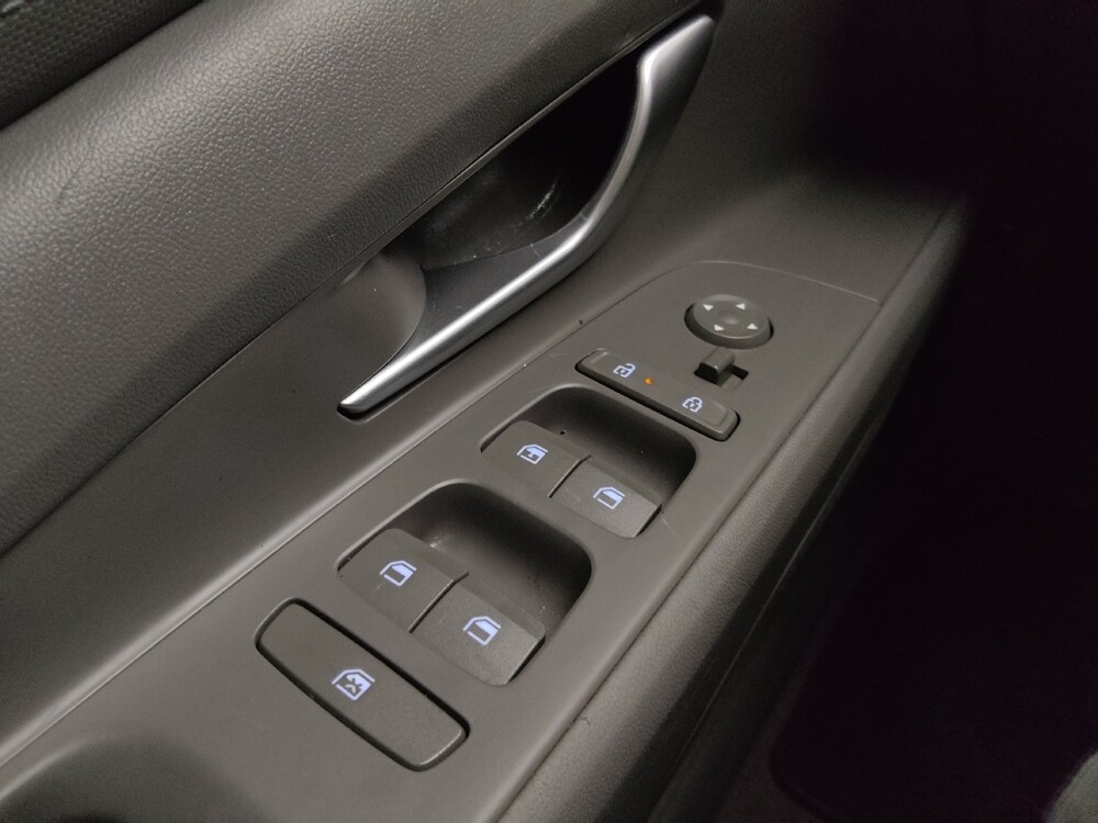 2024 Hyundai Elantra in Independence, MO 64055 - 18132817 27