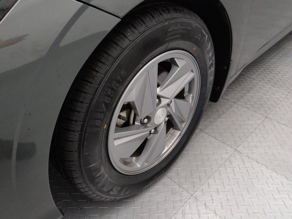 2024 Hyundai Elantra in Independence, MO 64055 - 18132817 31