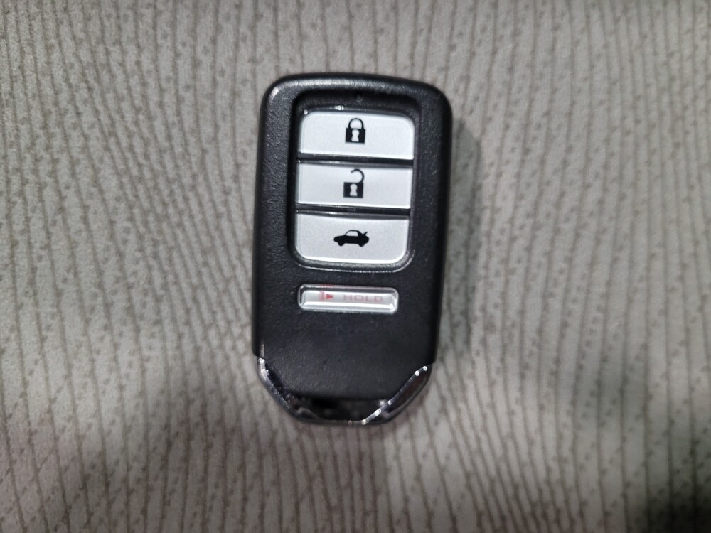 2015 Honda Accord in Pittsburgh, PA 15236 - 18132818 32