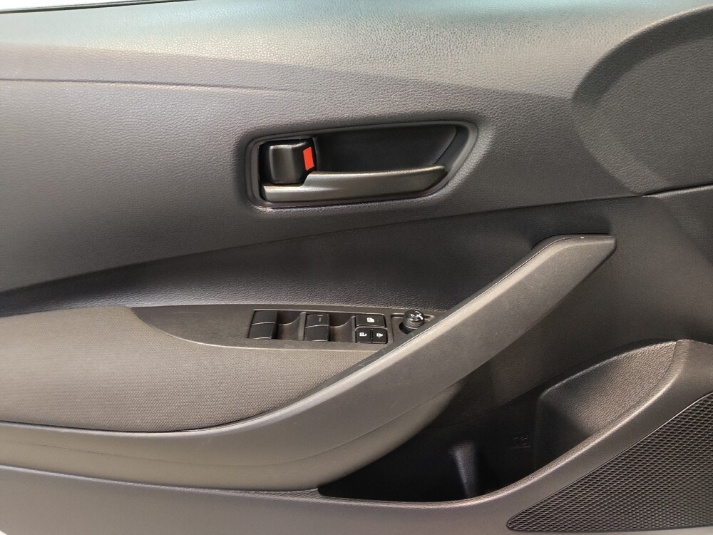 2025 Toyota Corolla in Fairfield, OH 45014 - 18132819 27