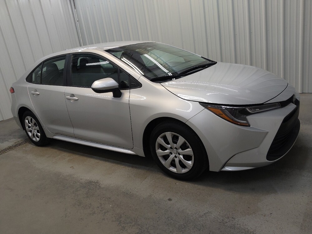 2025 Toyota Corolla in Fairfield, OH 45014 - 18132819 11