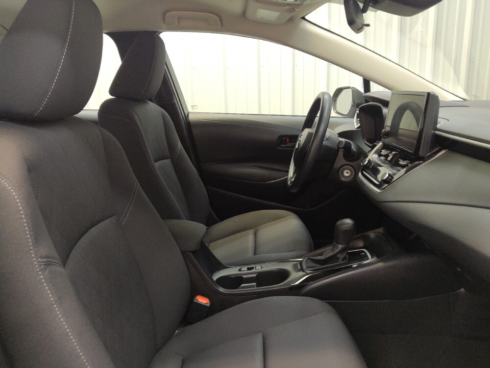 2025 Toyota Corolla in Fairfield, OH 45014 - 18132819 21