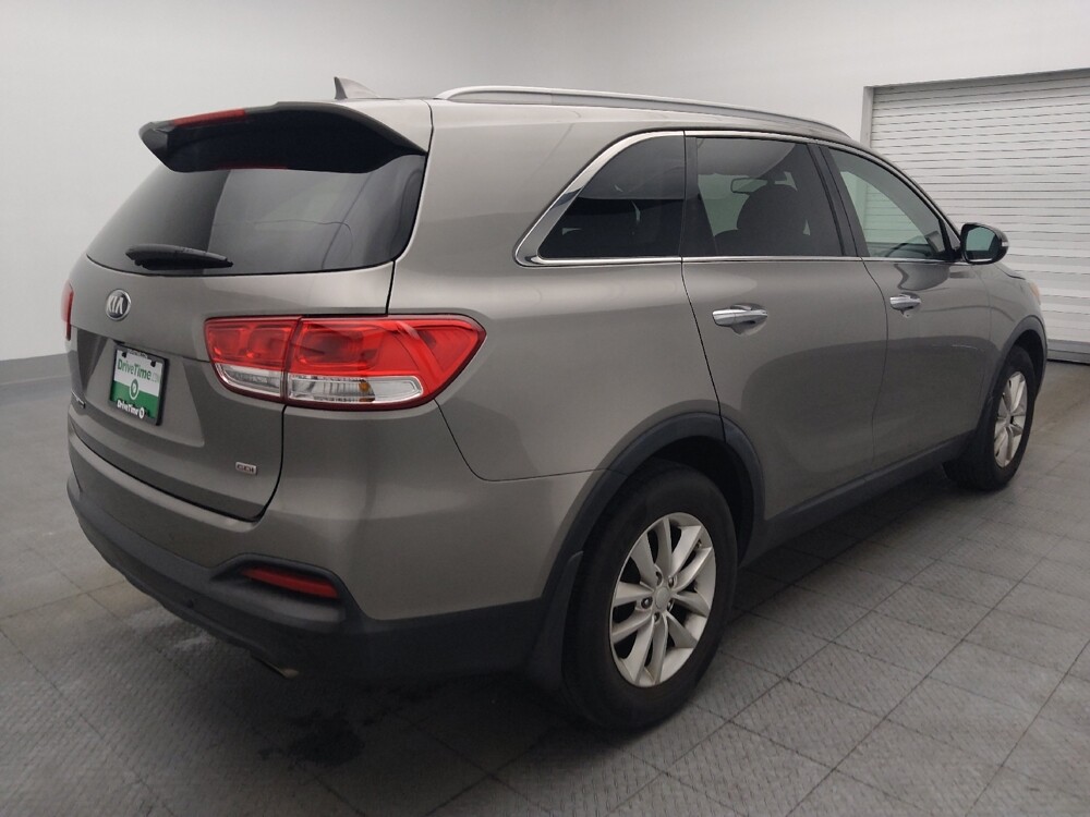 2018 Kia Sorento in Jackson, MS 39211 - 18132826 9