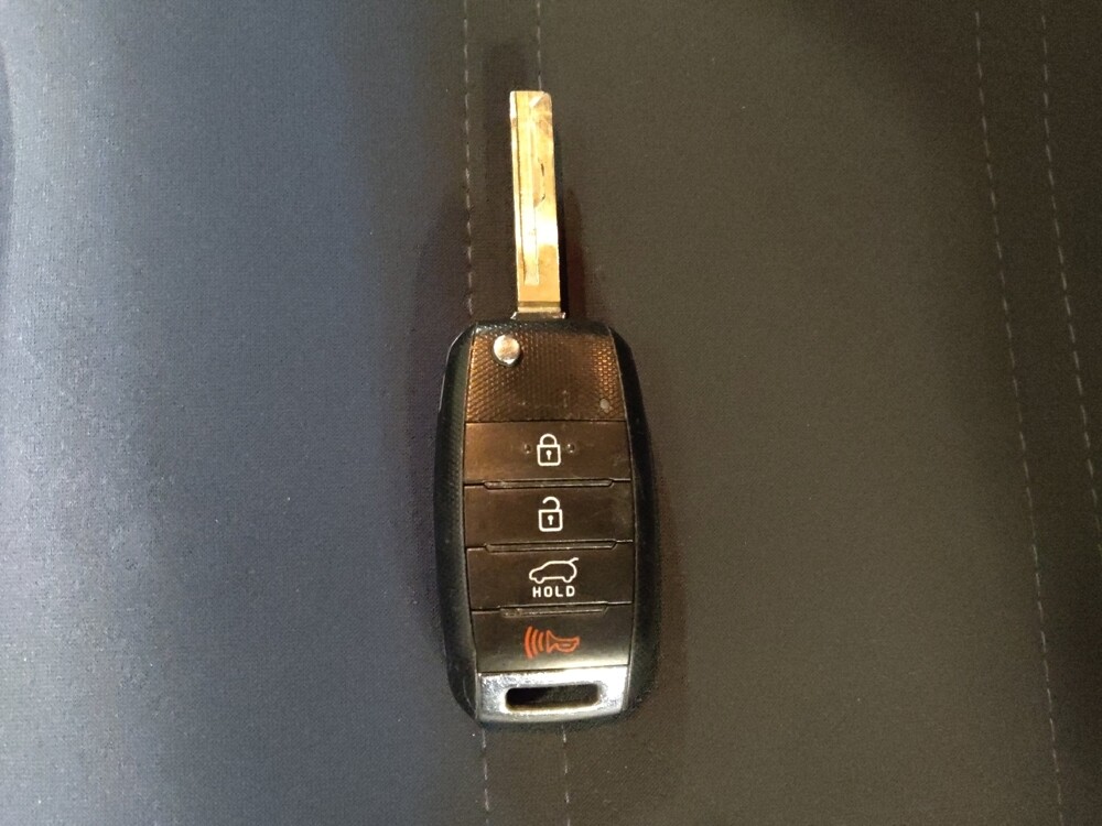 2018 Kia Sorento in Jackson, MS 39211 - 18132826 32