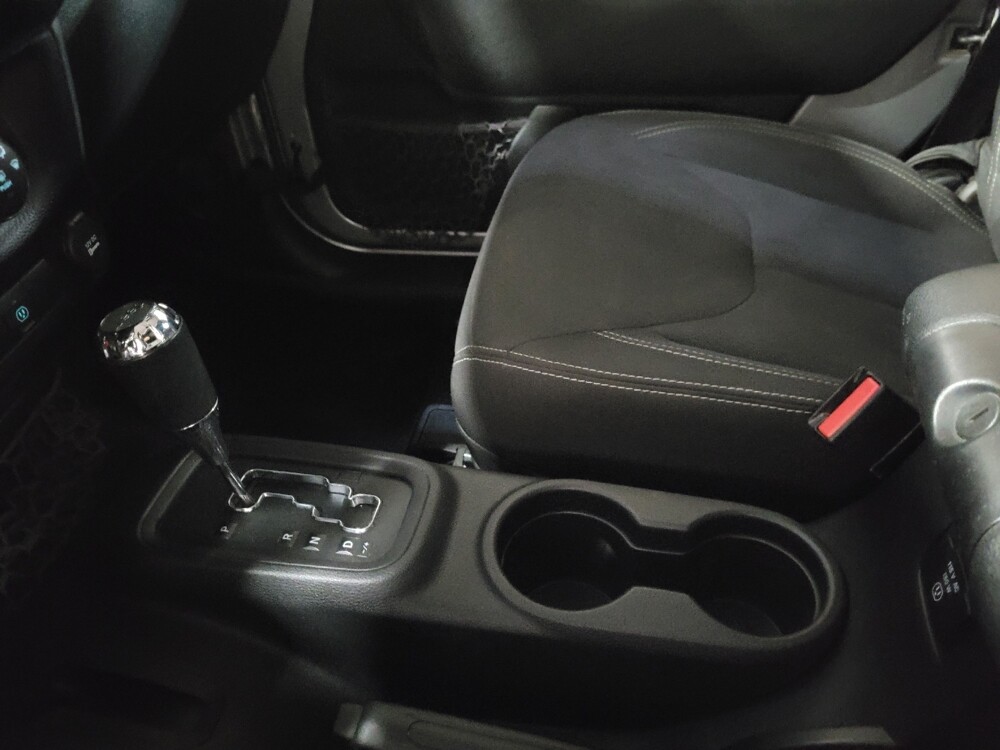 2016 Jeep Wrangler in Pittsburgh, PA 15237 - 18132828 26