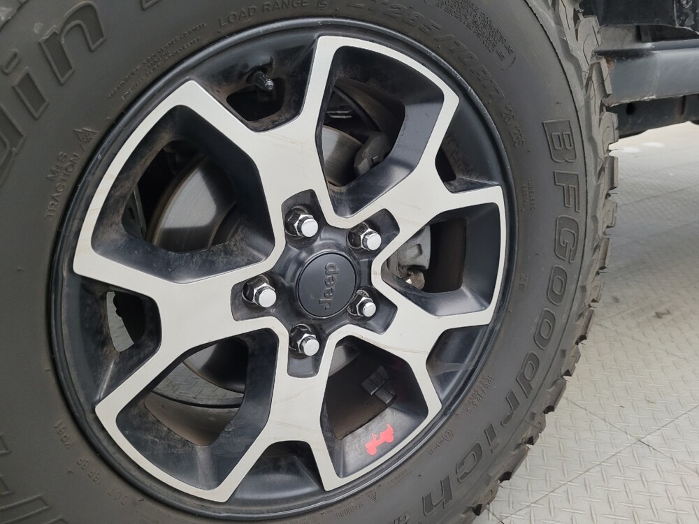 2016 Jeep Wrangler in Pittsburgh, PA 15237 - 18132828 31