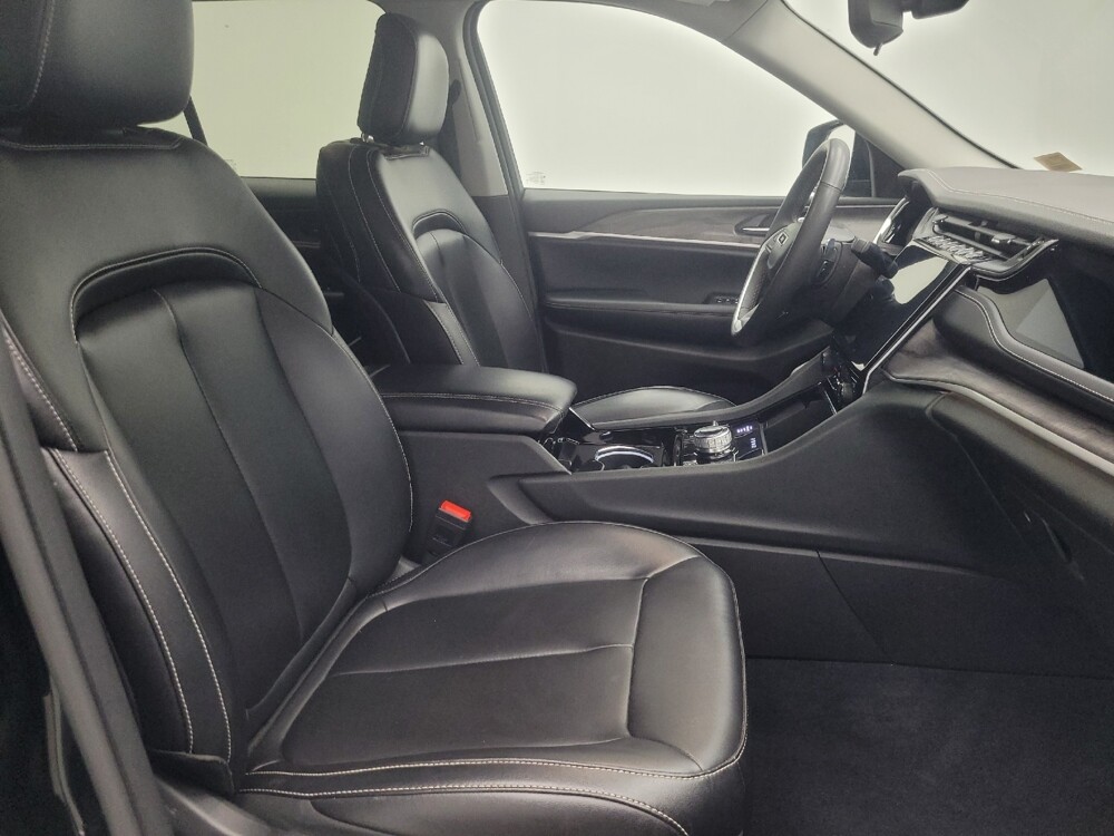 2023 Jeep Grand Cherokee in Indianapolis, IN 46219 - 18132830 21