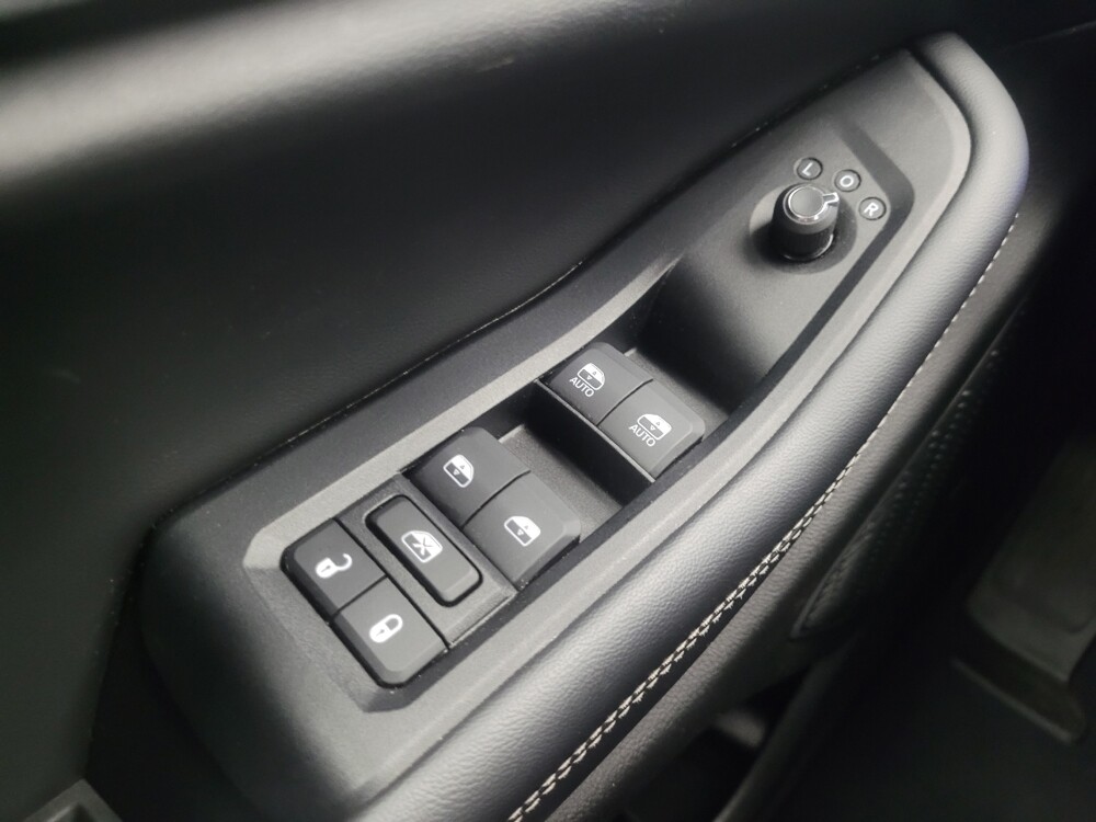 2023 Jeep Grand Cherokee in Indianapolis, IN 46219 - 18132830 27