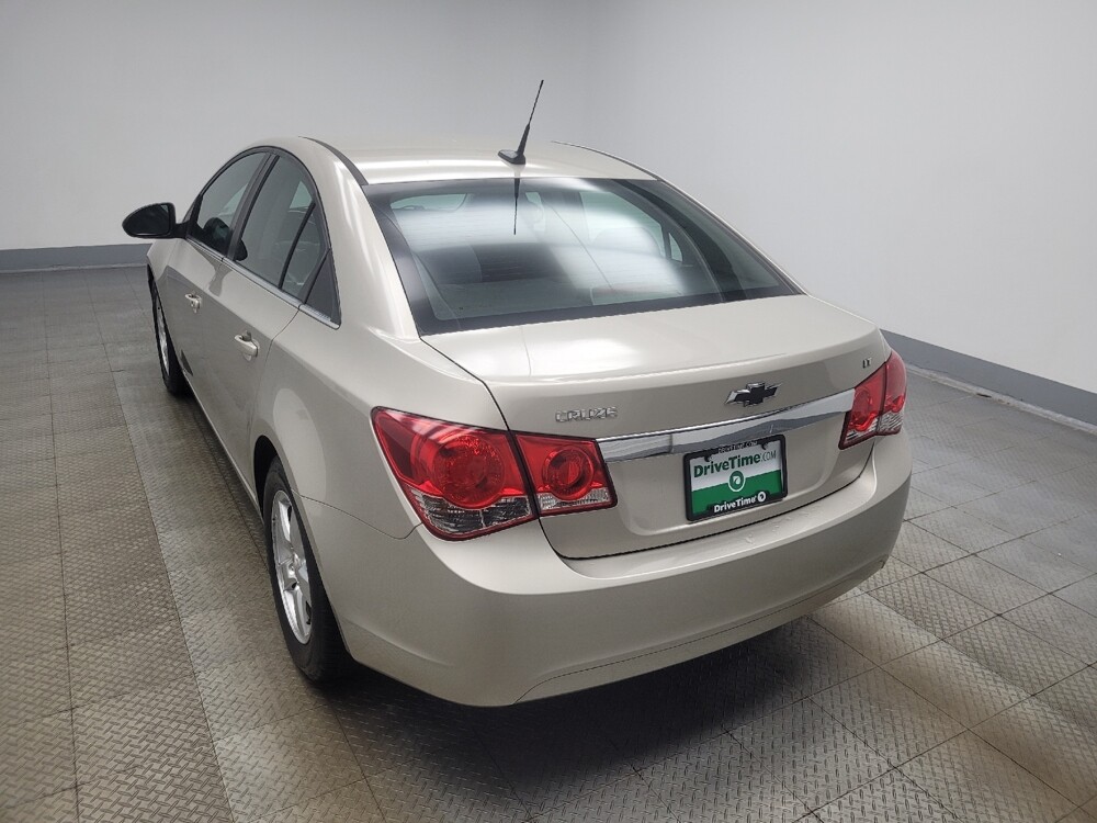 2014 Chevrolet Cruze in Indianapolis, IN 46219 - 18132831 5
