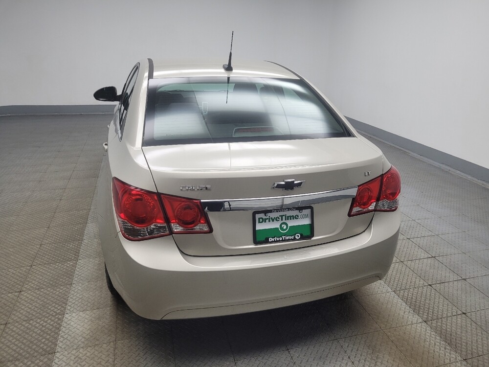 2014 Chevrolet Cruze in Indianapolis, IN 46219 - 18132831 6