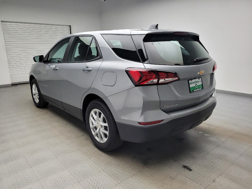 2024 Chevrolet Equinox in Eastpointe, MI 48021 - 18132837 5