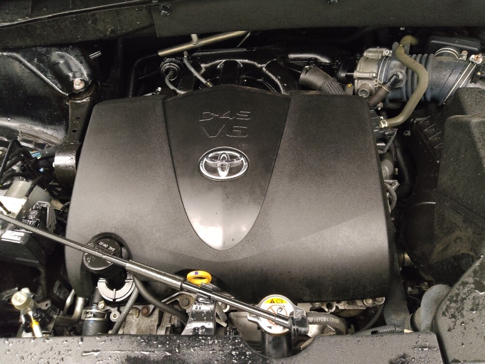 2018 Toyota Highlander in Des Moines, IA 50310 - 18132849 30