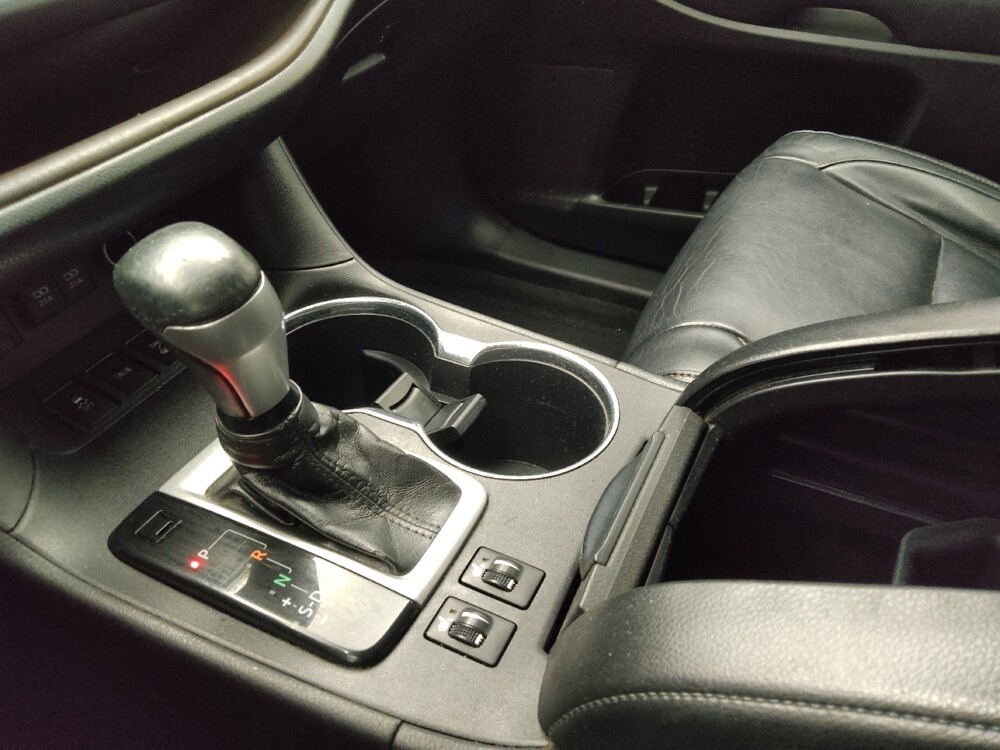 2018 Toyota Highlander in Des Moines, IA 50310 - 18132849 26