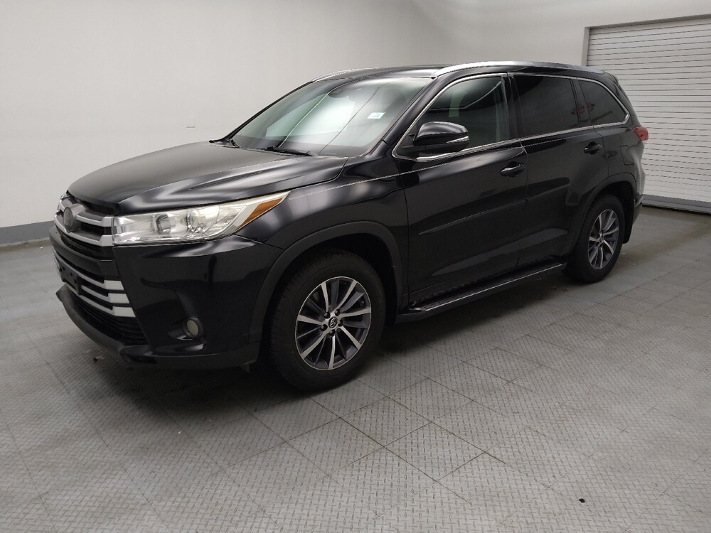 2018 Toyota Highlander in Des Moines, IA 50310 - 18132849 2