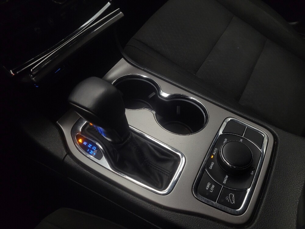 2019 Jeep Grand Cherokee in Mishawaka, IN 46545 - 18132851 26