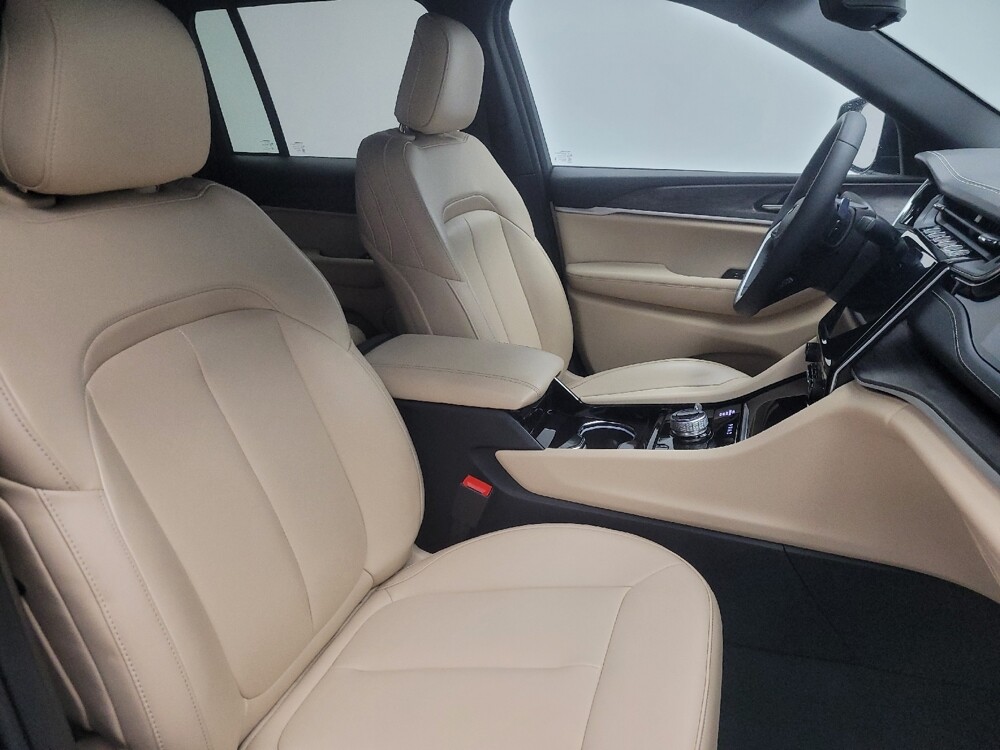 2023 Jeep Grand Cherokee in Mishawaka, IN 46545 - 18132852 21