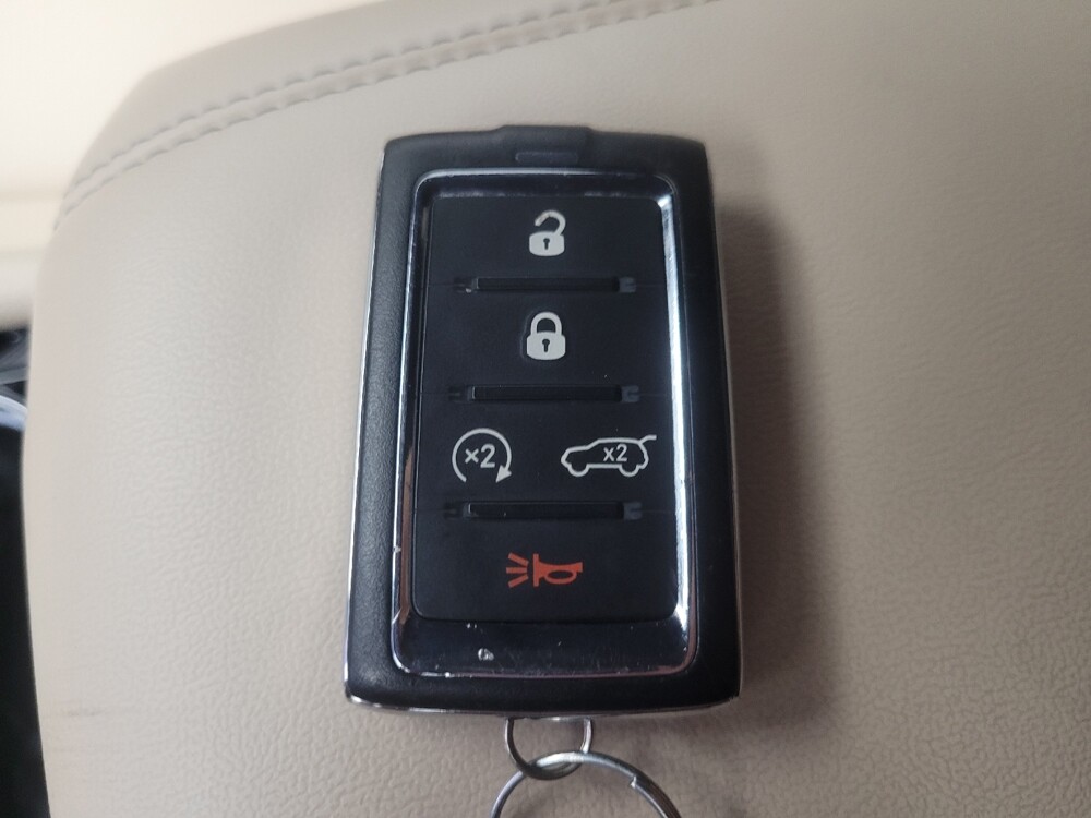 2023 Jeep Grand Cherokee in Mishawaka, IN 46545 - 18132852 32