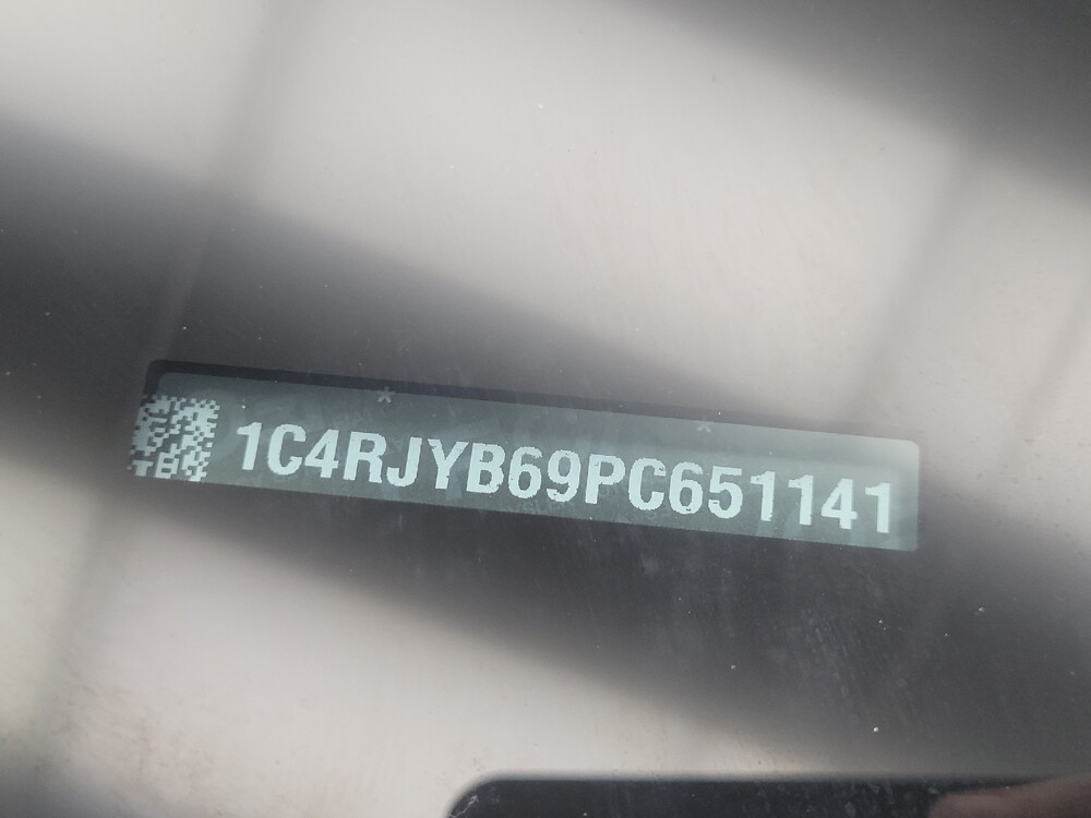 2023 Jeep Grand Cherokee in Mishawaka, IN 46545 - 18132852 33