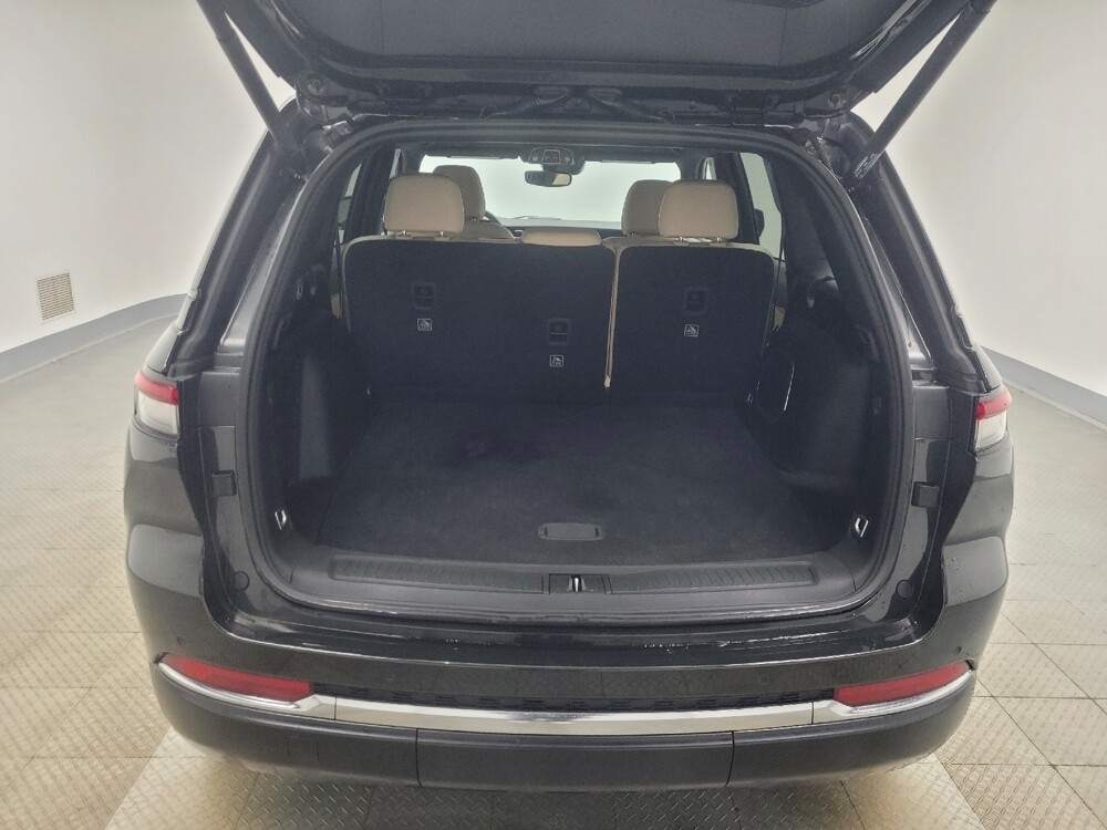 2023 Jeep Grand Cherokee in Mishawaka, IN 46545 - 18132852 29