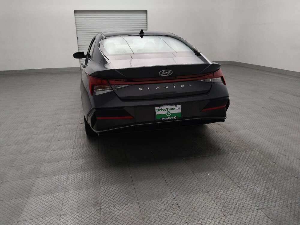 2025 Hyundai Elantra in Plano, TX 75074 - 18132855 6