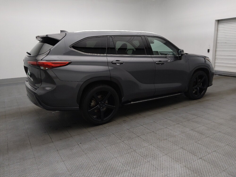 2020 Toyota Highlander in Orlando, FL 32808 - 18132856 10