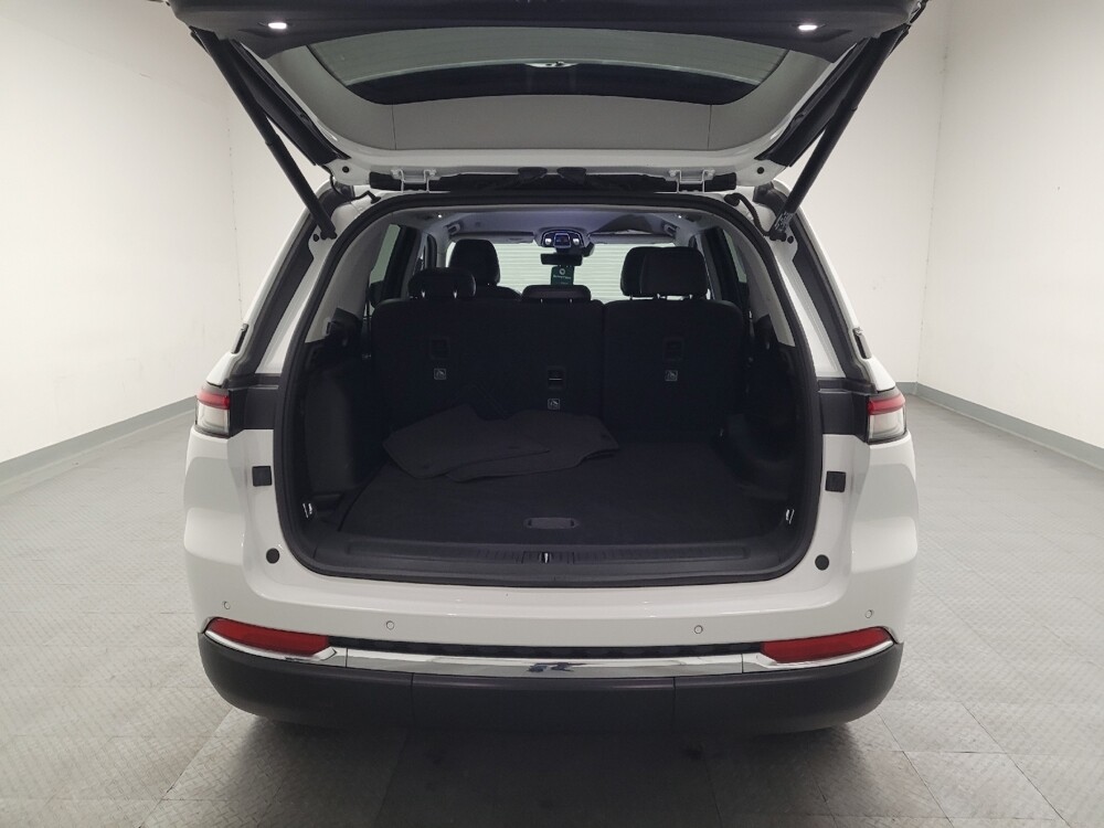 2022 Jeep Grand Cherokee in Downey, CA 90241 - 18132857 29