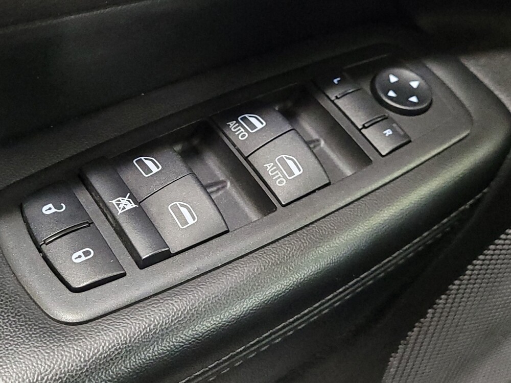 2019 Jeep Grand Cherokee in Newport News, VA 23601 - 18132865 27