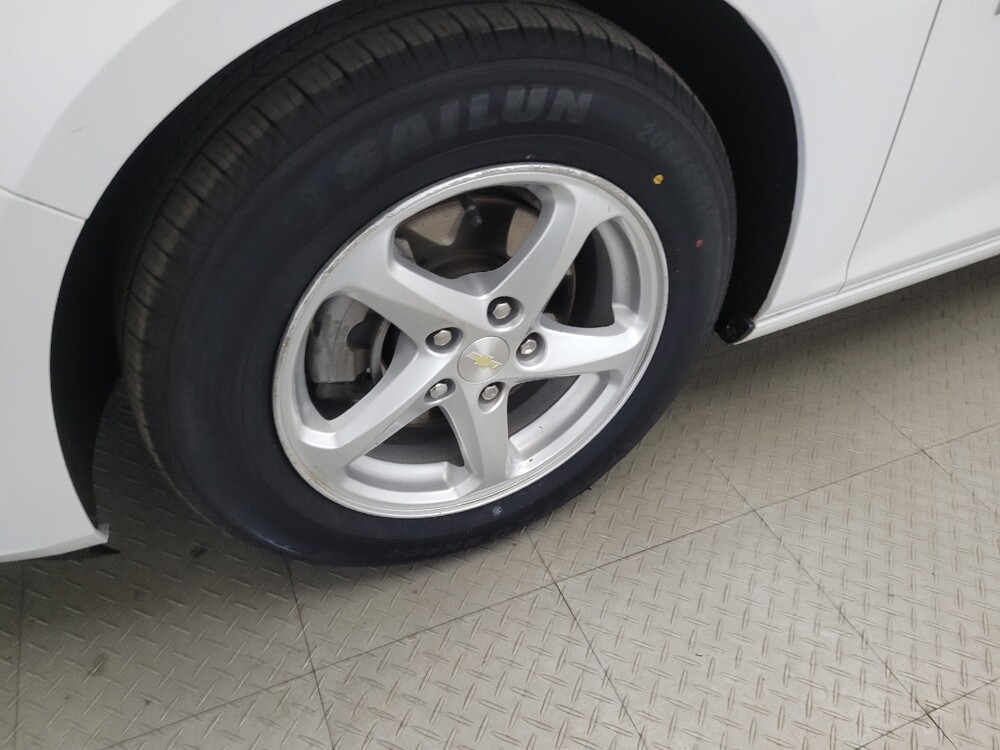 2018 Chevrolet Malibu in New Castle, DE 19720 - 18132874 31