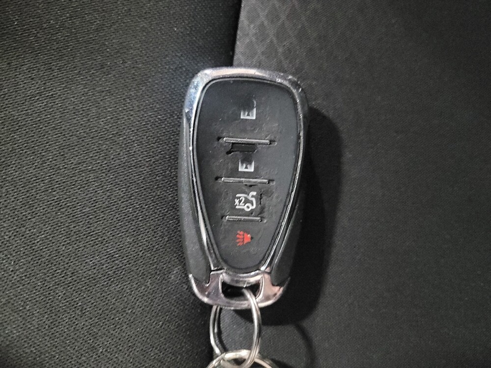 2018 Chevrolet Malibu in New Castle, DE 19720 - 18132874 32